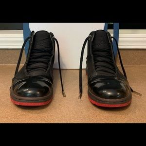 Jordan Instigator Bred Black/gym red sneakers  12M